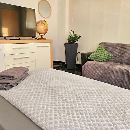 Gaesteappartement Viktoria سينشيم المظهر الخارجي الصورة