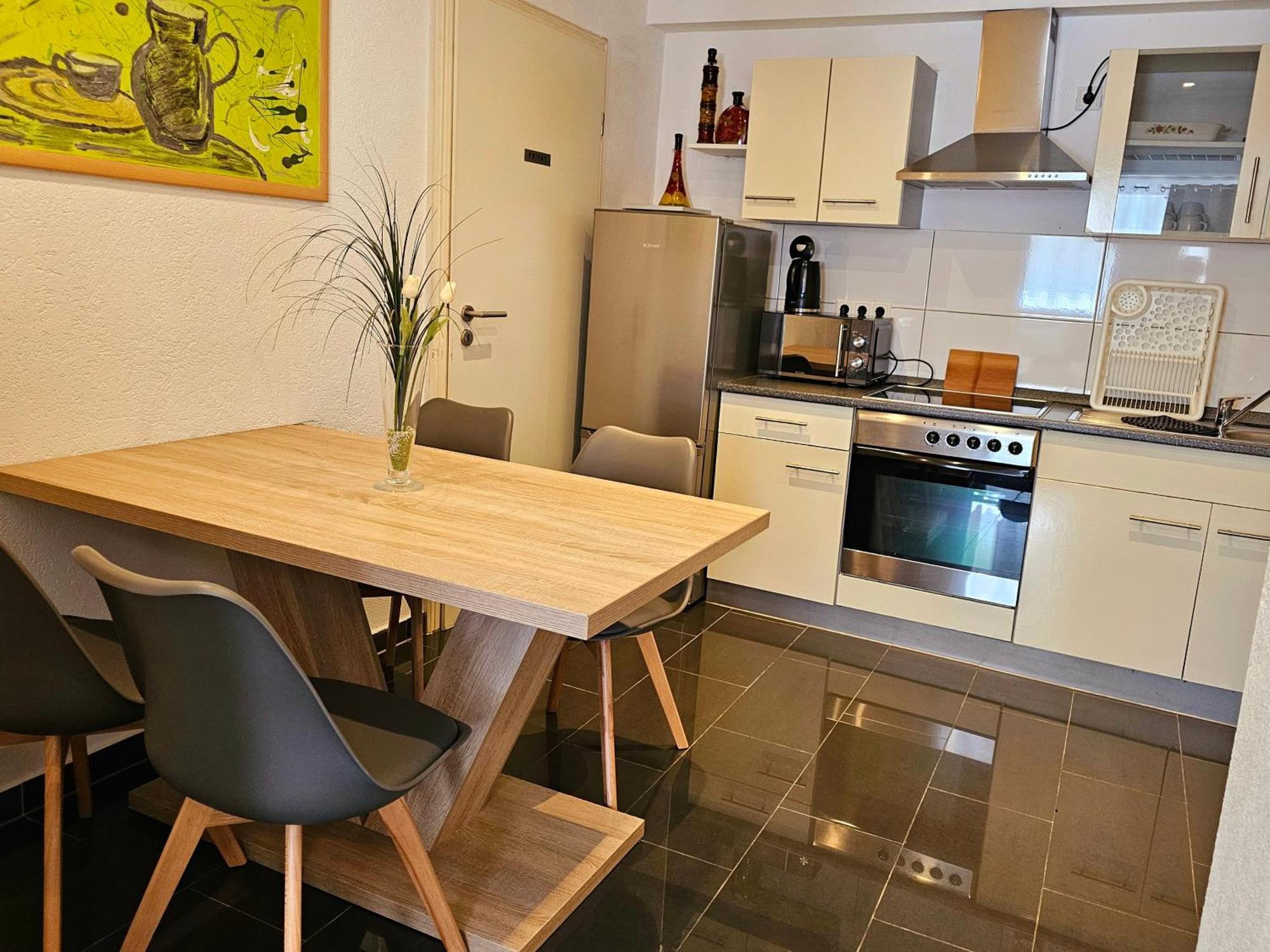 Gaesteappartement Viktoria سينشيم المظهر الخارجي الصورة